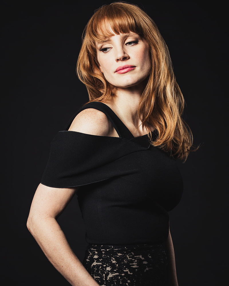 fashion, contemplation, blond hair, studio shot, looking at camera, hair, young adult, portrait, black background, elegance, Jessica Chastain, women, beautiful woman