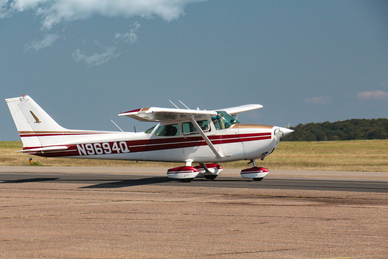 propeller plane, 5K, air sports, aerospace industry, day, m17, on the move, sport aircraft, airplane, mode of transportation, motion, sky, cloud - sky