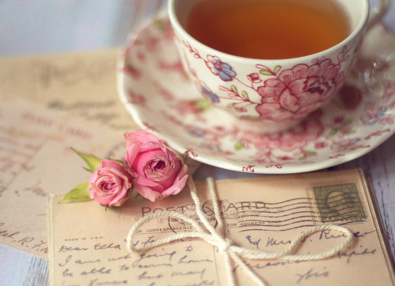 white, saucer, floral, mug, backgrounds, tea, floral pattern, indoors, bouquet, flowering plant, breakfast, Cup, teacup, tea Cup, coffee - Drink, table