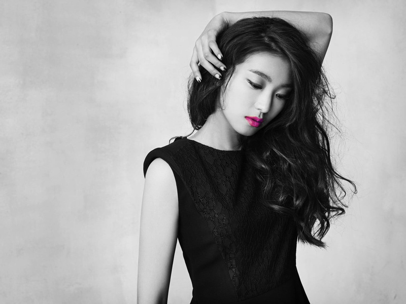 one person, standing, Starship Entertainment, beautiful woman, Sistar, fashion model, Korean, young women, teenager, portrait, young adult, hair, long hair