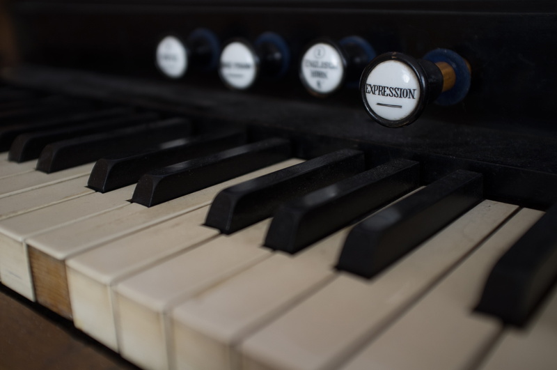 piano, church, manual, register, arts culture and entertainment, expression, black color, keyboard instrument, 4K, keys, old, technology, harmonium, control