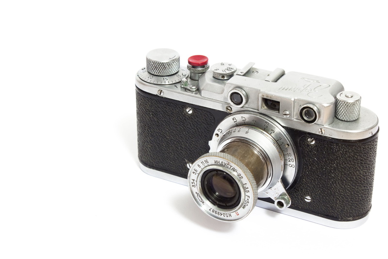 retro styled, technology, lens, photo, electrical equipment, white background, vintage, camera - photographic equipment, photo camera, no people, antique
