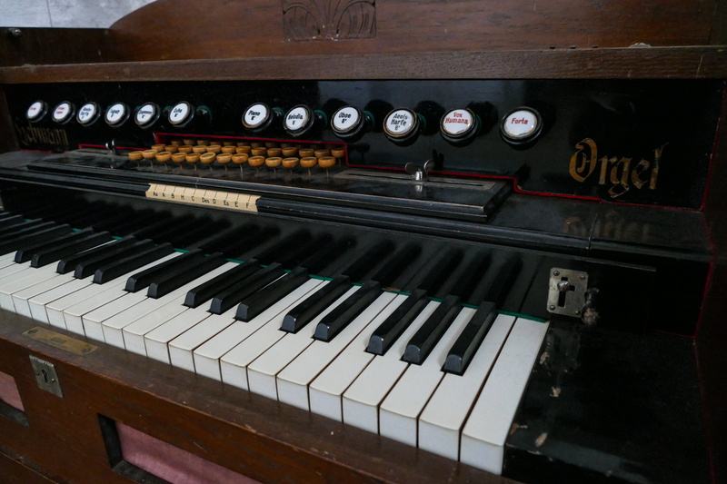 close-up, arts culture and entertainment, indoors, musical instrument, harmonium, high angle view, organ, dusty, still life, piano, old, antique, music