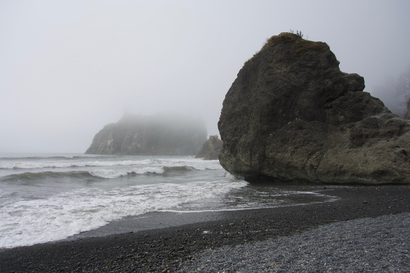 sea stack, nature, cliff, beach, sky, washington, pacific Ocean, motion, power in nature, outdoors, wave, aquatic sport, rocky coastline, tranquility, solid