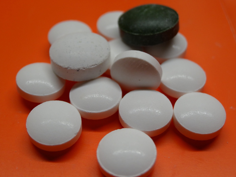 therapy, studio shot, medicine, doctor, capsule, health check, pills, large group of objects, 4K, pill, orange color, heal, colored background, recovery