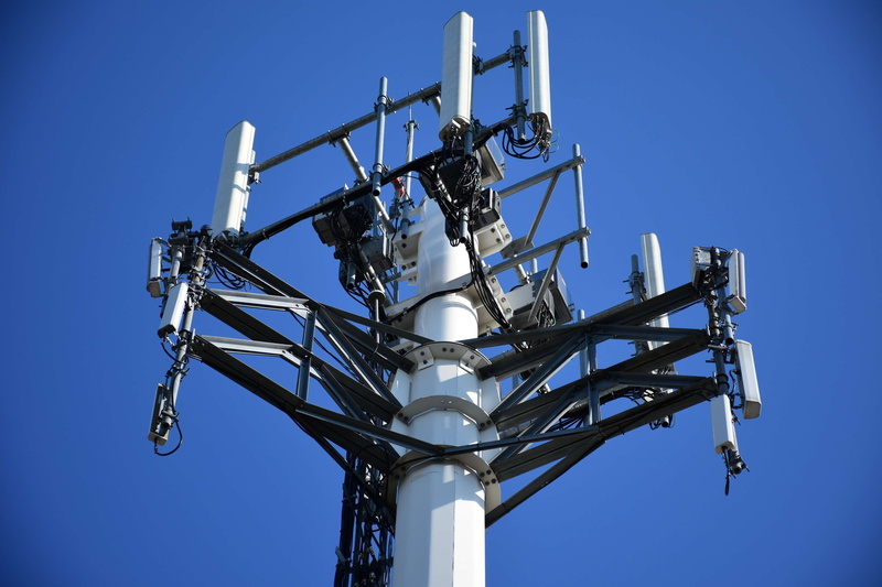 built structure, connection, electrical equipment, industry, transmitter, tower, communication, antenna, technology, outdoors, 4K, clear sky, power, network