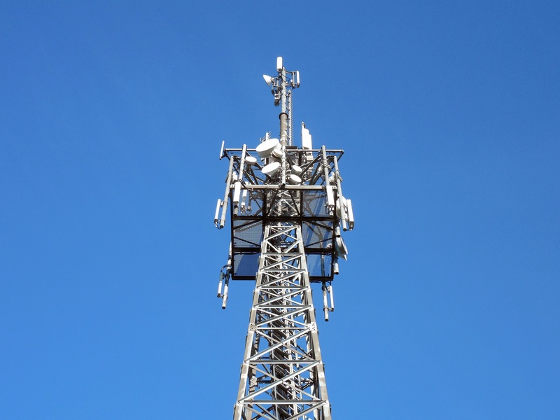 microwave, satellite dish, antenna - Aerial, reception, sky, station, radio mast, news, radio relay, radio, low, metal, clear sky, frequency, range, broadcasting
