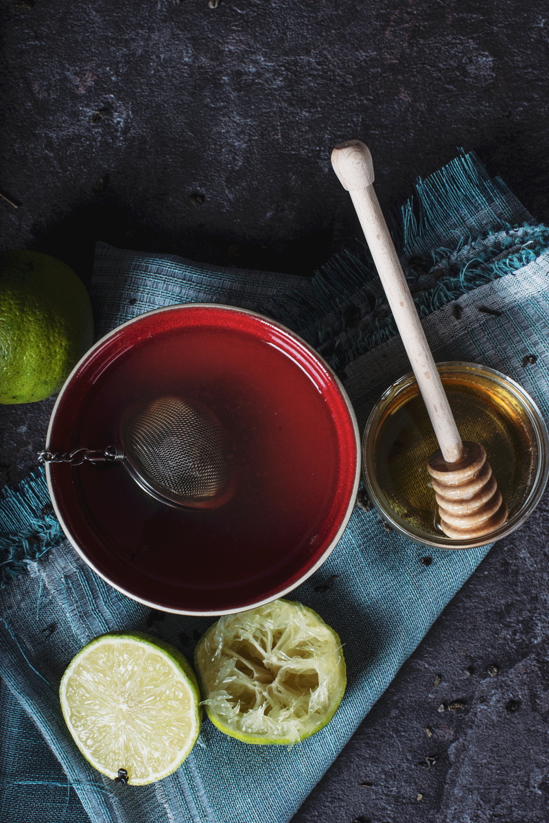 refreshment, fruit, directly above, freshness, no people, kitchen utensil, water, strainer, still life, day, cook, 5K, tableware, tea, wellbeing, household equipment