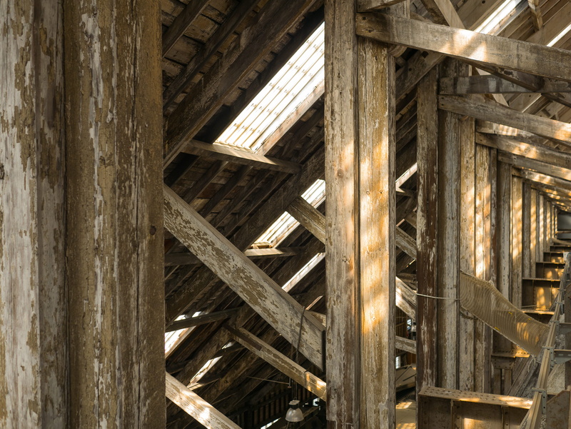 indoors, backgrounds, beam, architecture, wood, light, roof beam, wood - material, 4K, attic, construction, built structure, support, ceiling, house, history