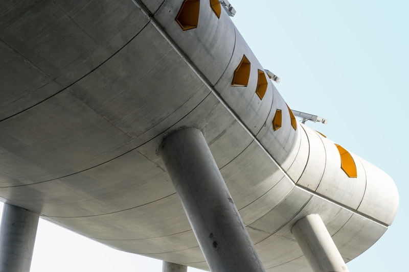 5K, structure, low angle view, copy space, industry, clear sky, day, mode of transportation, outdoors, no people, nature, support, airplane, sky, architectural