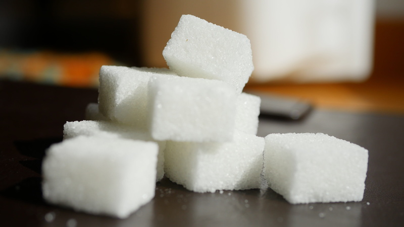 focus on foreground, heap, sweetness, sweet as sugar, freshness, no people, food and drink, cube shape, nutrition, white color, close-up, food, sweet food