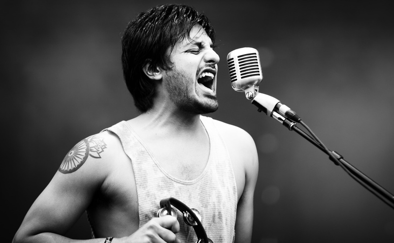 austin, input device, Young the Giant, Black and White, united states, young men, musician, young, tank, holding, performance, microphone, singing, Zilker Park