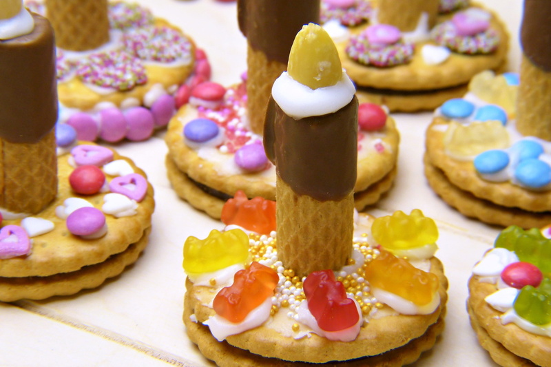 tinker, decorate, candle holders, multi colored, table, cookies, temptation, ready-to-eat, gummibärchen, board, candy, deco, decoration, children, focus on foreground