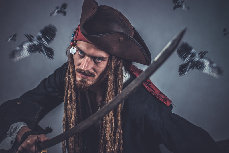 halloween, dreadlocks, men, sparrow, jack, attack, seafarer, pirate costume, weapon, looking at camera, coseplay, shore leave, 5K, bart, males, emotion
