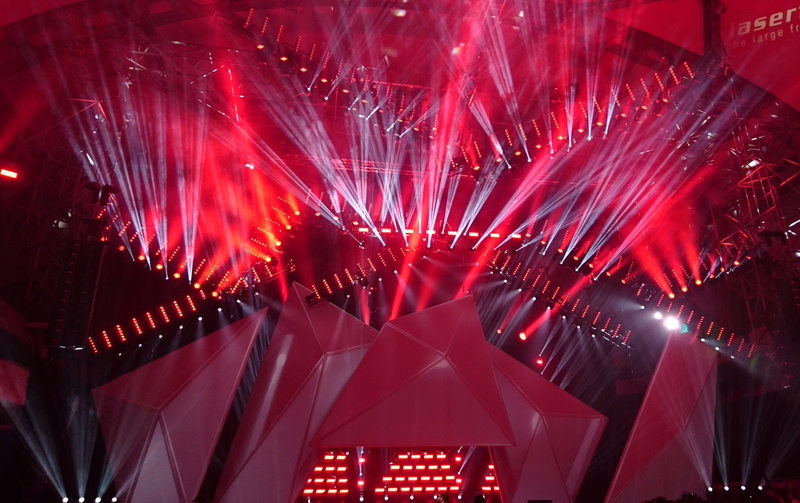 blurred motion, nightclub, built structure, 2K, red, celebration, stage lights, laser show, architecture, lighting, positive emotion, lightshow, lighting equipment