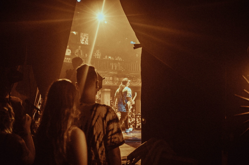 lifestyles, enjoyment, metal, light, musicians, light - natural phenomenon, nightlife, night, legend, live, stage light, crowd, event, 4K, adult, lake buena vista