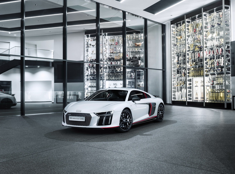 building exterior, consumerism, no people, modern, city, outdoors, parking garage, mode of transportation, 4K, land vehicle, audi r8 v10 plus selection 24h 4k cool pc