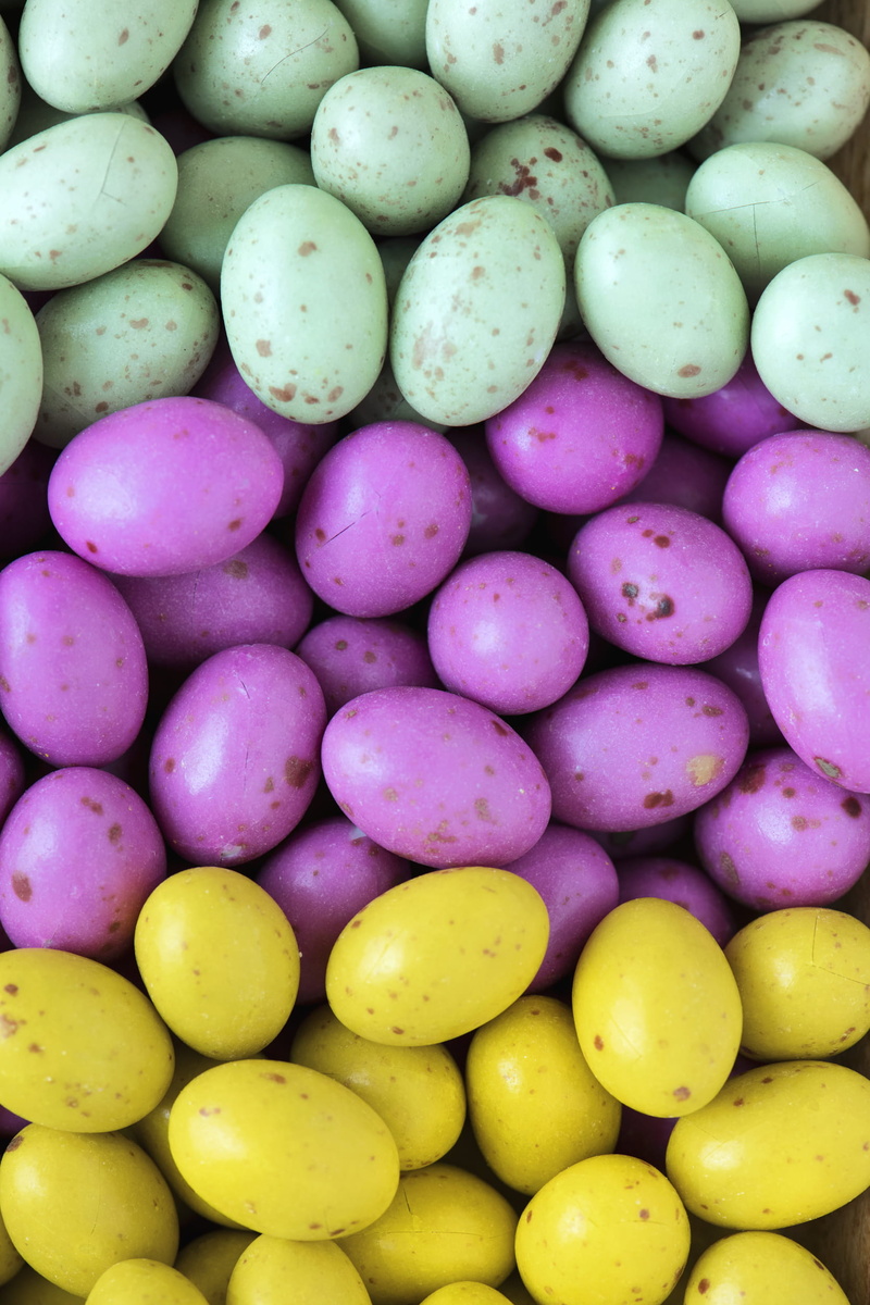 mixed, still life, flavor, confection, mini, food, chocolates, sugar, large group of objects, yummy, teal, indoors, pile, yellow, sweets, colorful beans