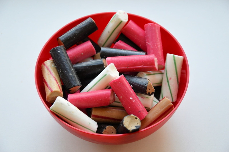 sugar, traditional, bowl, aroma, snack, confection, no people, tasty, table, ingredient, white color, indoors, red, holiday, candy, delicious, container