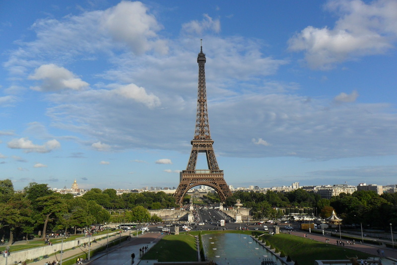 monument, photo, ile-de-France, blue, culture, iron - metal, Eiffel Tower, the design of the, plant, outdoors, tourist, view, sky, 4K, river, the river seine