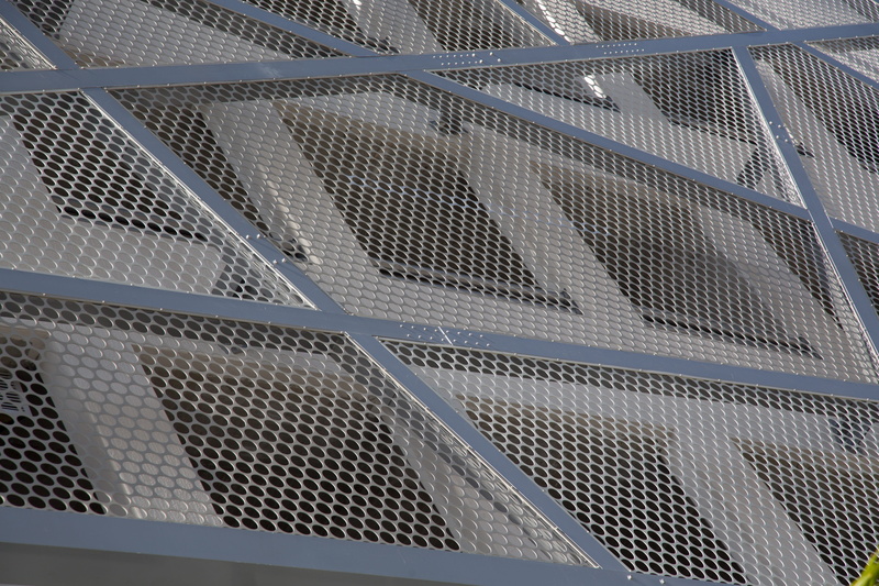 repetition, built structure, close-up, no people, silver colored, backgrounds, pattern, perforated sheet, building, 5K, day, outdoors, architecture, glass - material