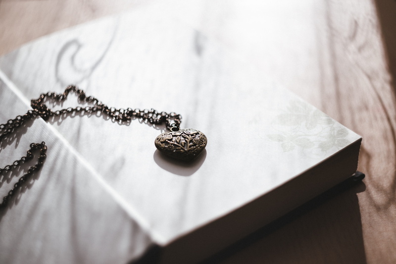necklace, texture, wood, nature, fashion, close, luxury, close-up, antique, table, ornament, religion, shape, wooden, blur, no people, sepia, wealth, indoors