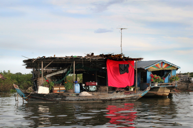 2K, cloud - sky, House, Lake, sky, boat, water, building exterior, Cambodia, river, Floating, outdoors, moored, tonle sap, house, seam reap, no people