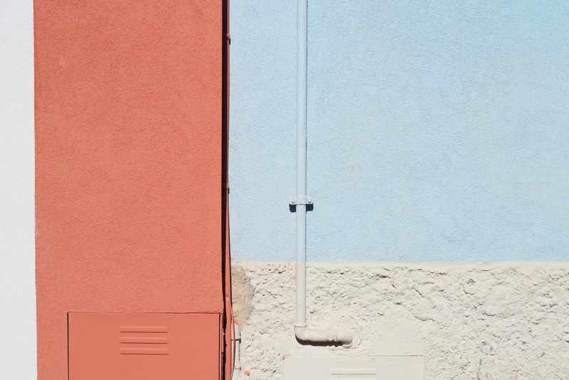 copy space, 4K, light blue, silver colored, concrete, home, metal, architecture, no people, blue, knob, minimal photography, red, door, wall, wall - building feature