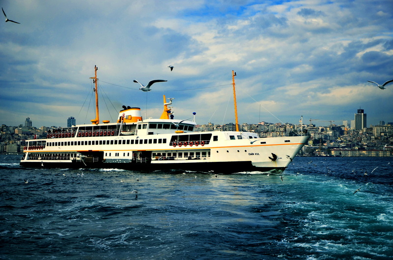 day, luxury, clouds, turkey, yacht, beautiful, outdoors, gulls, beach, motion, istanbul, cruise, blue, no people, nature, landscape, architecture, passenger craft
