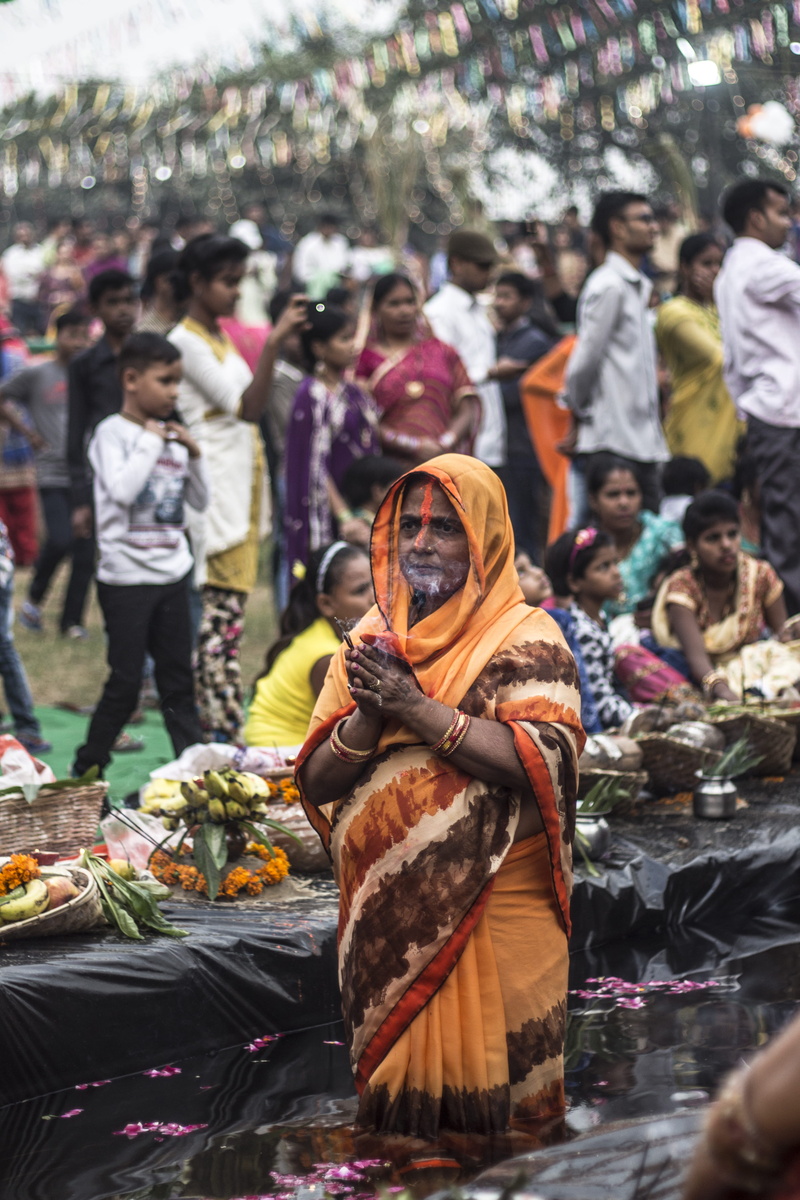 traditional clothing, chatth, battle, bihar, tradition, bihari festival, editorial, large group of people, festival, day, real people, group, street, focus on foreground