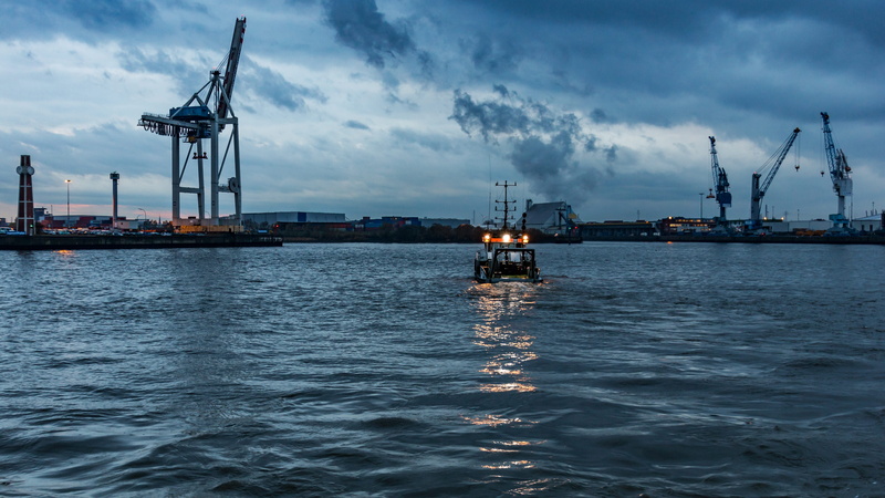 harbour cranes, built structure, 5K, port, outdoors, shipping, industry, harbor, maritime, construction equipment, boat, machinery, nature, no people