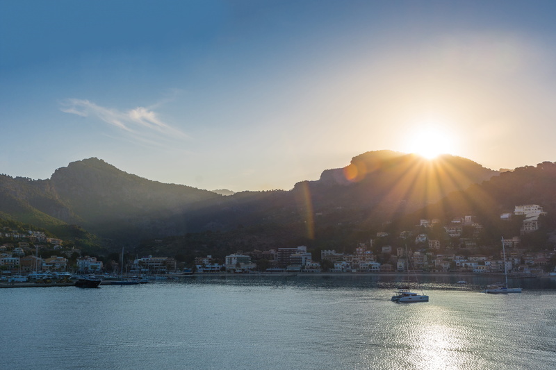 mode of transportation, scenics - nature, nautical vessel, mallorca, mountain range, sun, sunlight, transportation, beauty in nature, mornung, sunset, lensflare flare