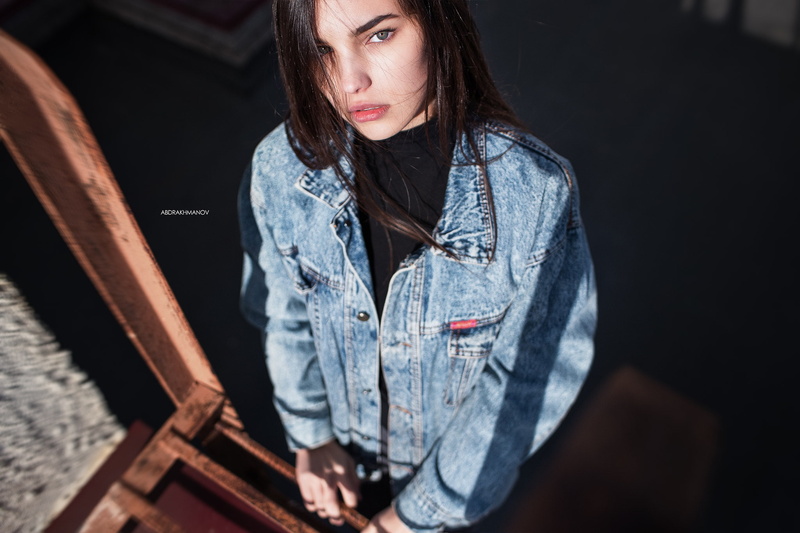 blue eyes, brunette, Lenar Abdrakhmanov, jeans jacket, women, looking at viewer, jean jacket, open mouth, 1080P, black shirt
