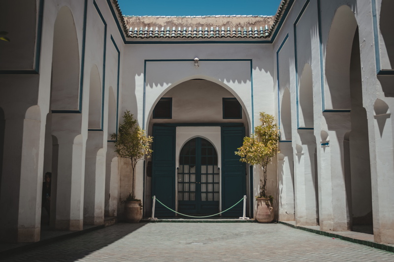 indoors, plants, marrakesh, plant, jar, patio, built structure, architecture, direction, spirituality, day, potted plant, flora, 5K, daytime, religion