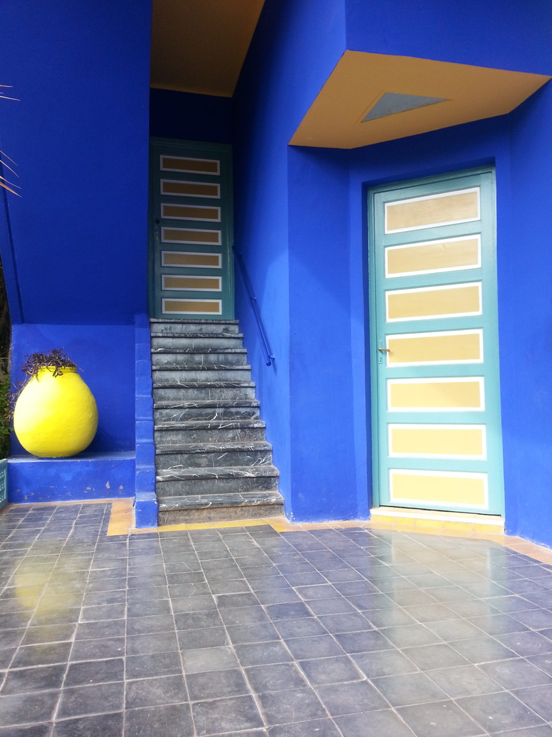 staircase, 2K, illuminated, communication, blue, building exterior, flooring, no people, yellow, sign, majorelle, villa, house, door, tile, marrakech