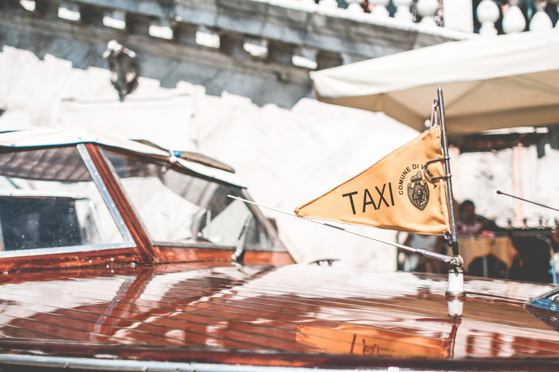 motor vehicle, Iconic, urban Scene, incidental people, 4K, Venice, day, old, venice, boats, wooden, text, western script, built structure, transportation