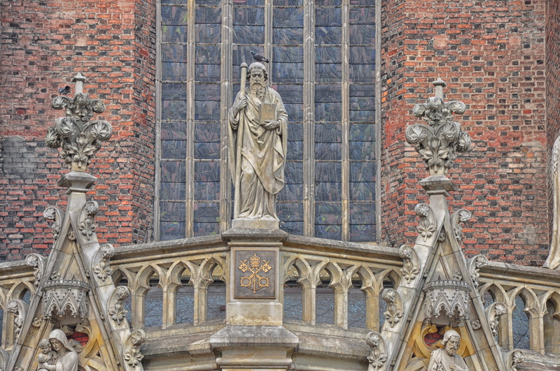 craft, statue, gothic, travel destinations, building exterior, st john the baptist, monuments, outdoors, female likeness, christianity, ornate, architecture