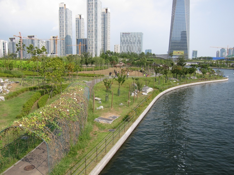 outdoors, sky, financial district, skyscraper, tree, street, incheon, 2K, modern, cityscape, architecture, nature, landscape, no people, water, day, tall - high