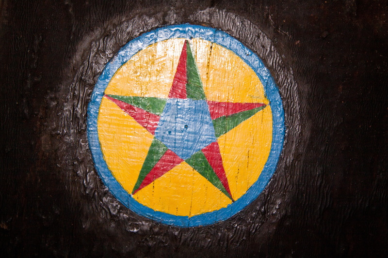 indoors, 1940, no people, boot, close-up, moliceiro, 4K, molico algae, wall - building feature, blue, flag, design, painting, multi colored, shape, circle