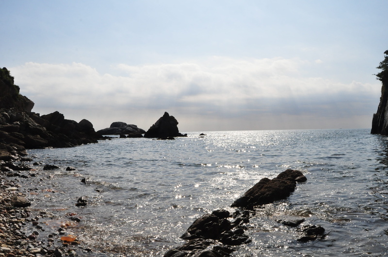 sky, horizon over water, Small, Travel, day, beauty in nature, tranquility, cloud - sky, no people, beach, stack rock, horizon, small global, water, scenics - nature