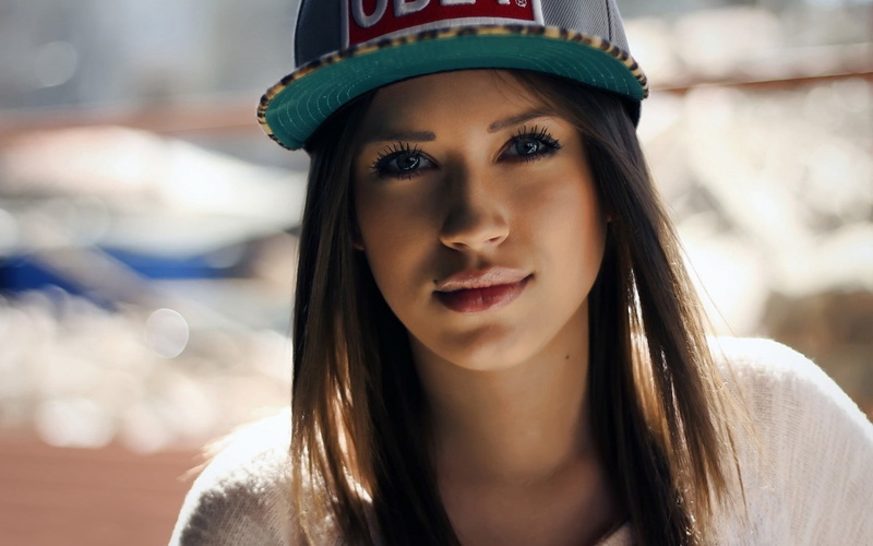 front view, lifestyles, close-up, one person, baseball caps, young women, beautiful woman, women, juicy lips, real people, teenager, portrait, headshot