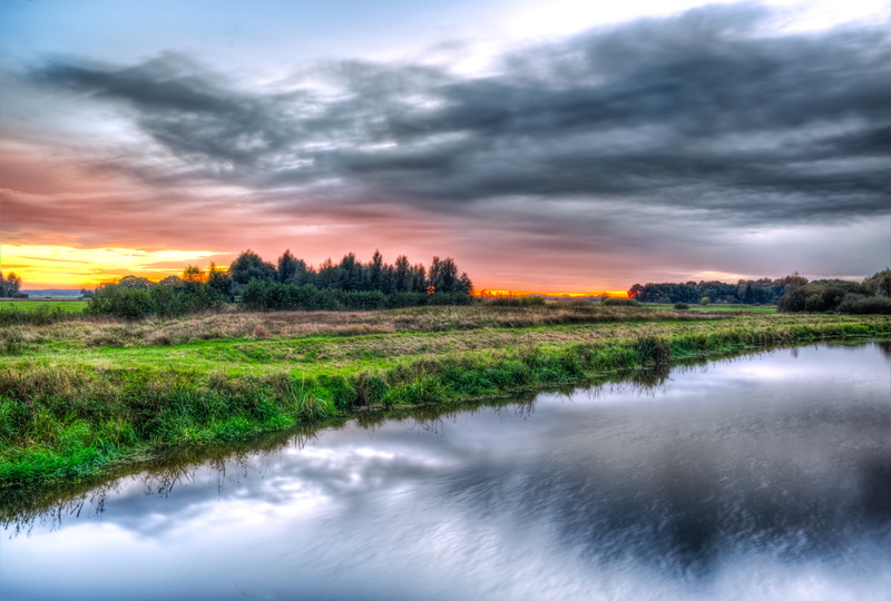 near, 5K, nature, dramatic, drenthe, evening, reflection, river, orange color, netherlands, cloud - sky, sky, hdr, outdoor, landscape, outdoors, green