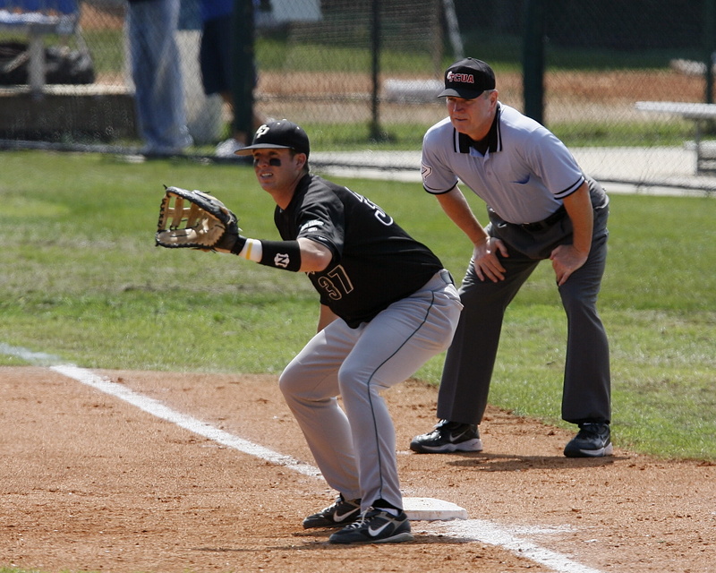 group of people, glove, competition, people, baseball Diamond, 2K, base, sports Bat, baseball team, playing, baseball cap, team Sports, Umpire, standing
