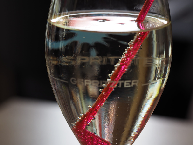 glass, wineglass, carbonic acid, wine glass, focus on foreground, liquid, reflection, water, drink, light, mood, glass - material, household equipment