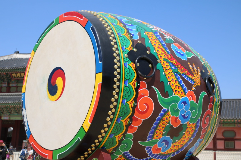 outdoors, art and craft, inflatable, geometric shape, focus on foreground, north, shape, blue, korean, traditional, ornate, no people, clear sky, cultural property