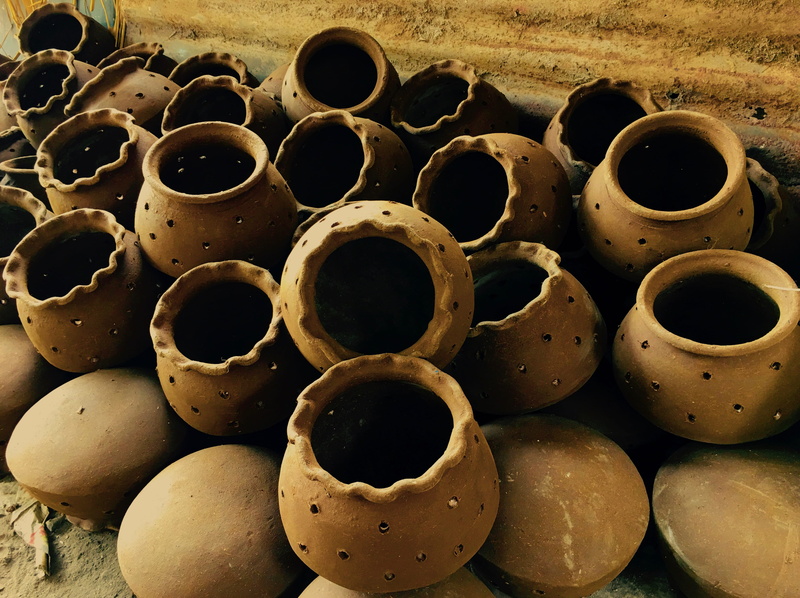 jar, large group of objects, wheel, run-down, dirt, gourd, kettle, nature, day, high angle view, shape, abundance, still life, outdoors, pot, damaged, pots