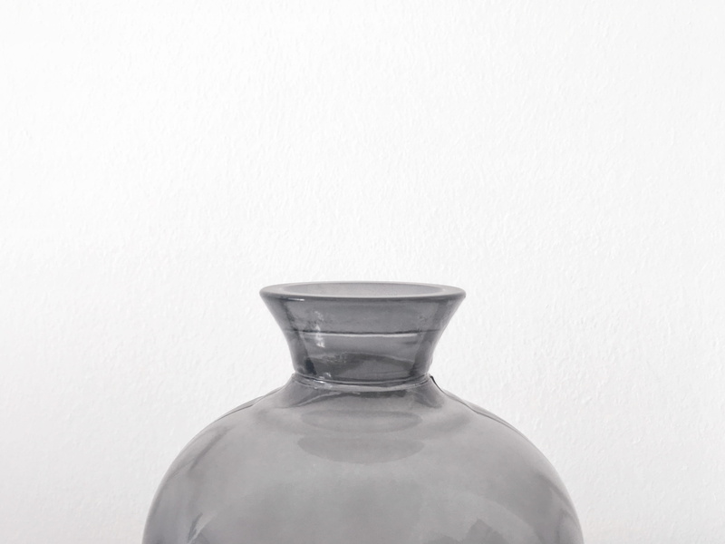 still life, white background, copy space, backgrounds, wall - building feature, no people, food and drink, minimalist, white wall, wall, pottery, white