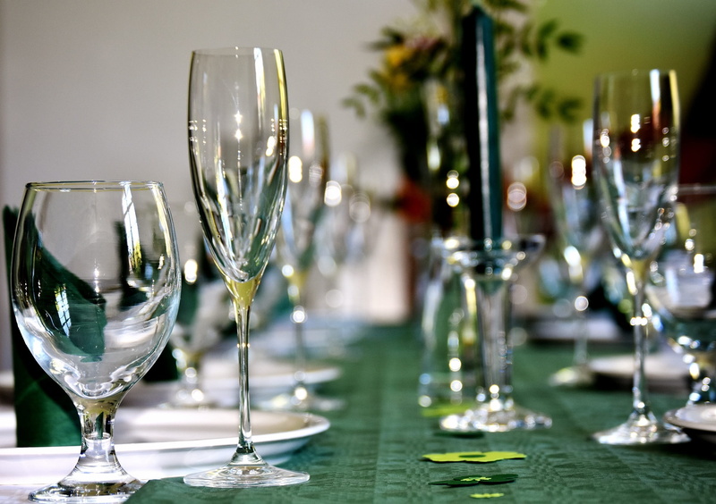 food and drink, glasses, setting, refreshment, wine, close, photography, transparent, celebration, champagne flute, table decoration, 1080P, no people