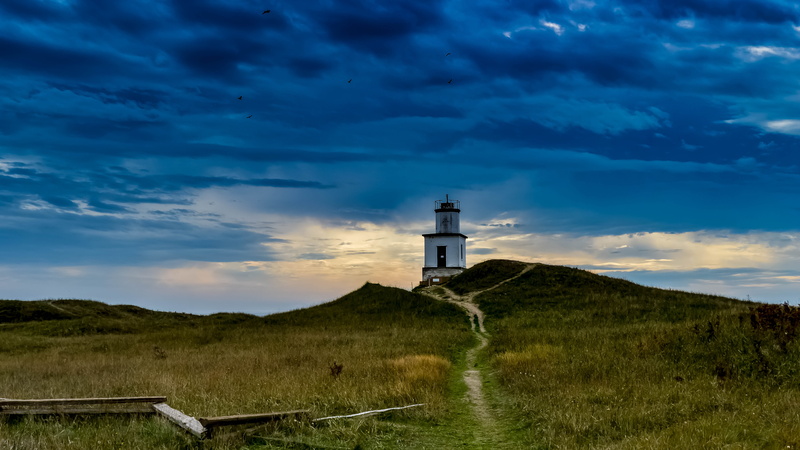 grass, lighthouse, ocean, grass field, marine, clouds, near, adventure, white, green grass, landscape, sky, field, Guiding Light, green, 5K, blue, shed