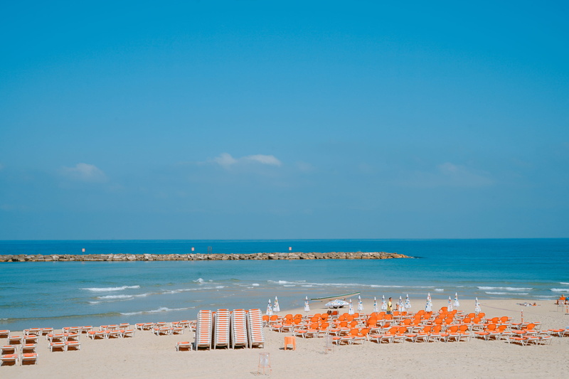 tranquil scene, summer vibe, benches, near, chiar, cloud - sky, sandy beach, no people, jerusalem beach, outdoors, blue, empty, water, 4K, tranquility
